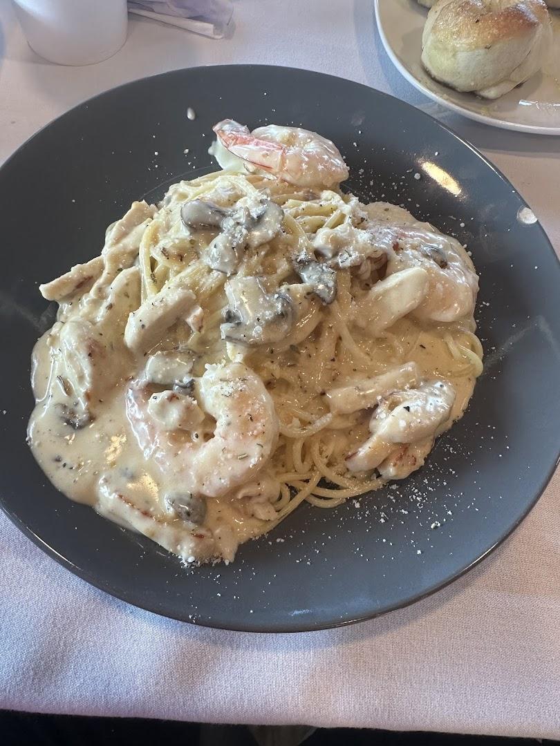Troni's Italian Bistro