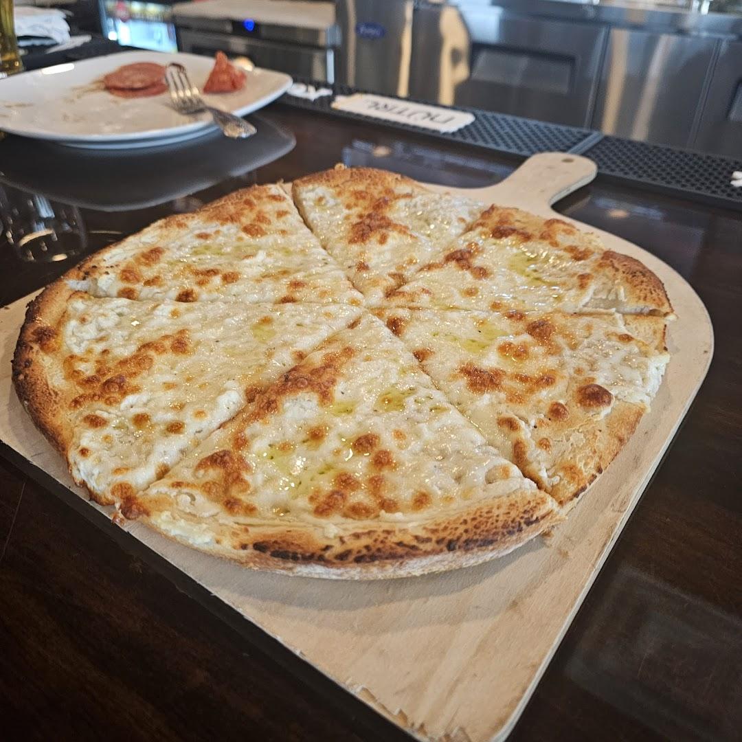 Troni's Italian Bistro